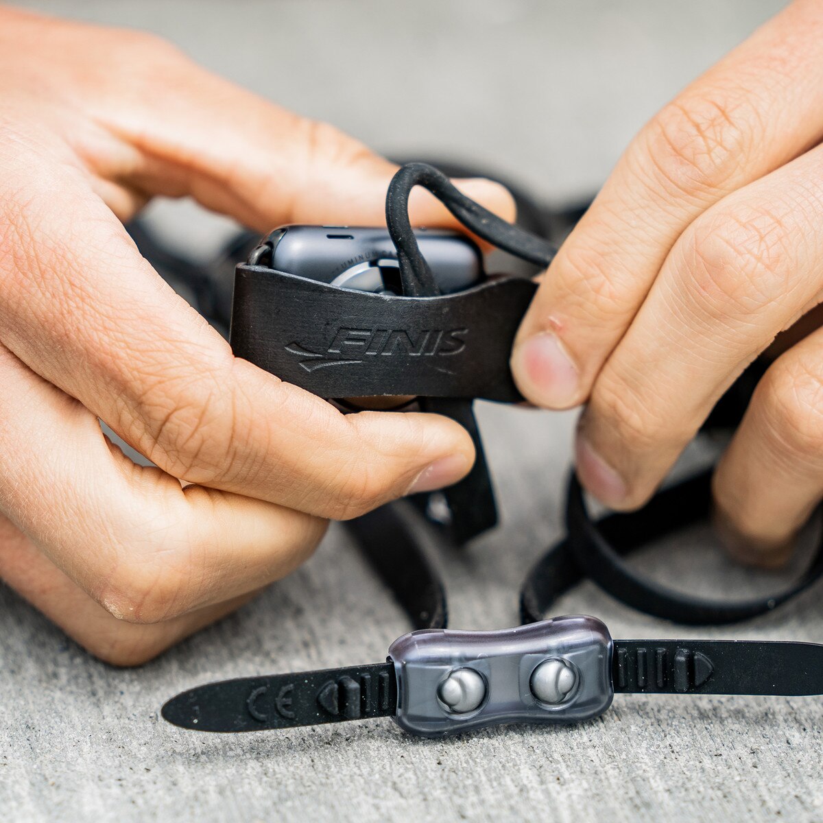 Finis Stream Replacement Watch Clip Set kellon ranneke vaihtosetti
